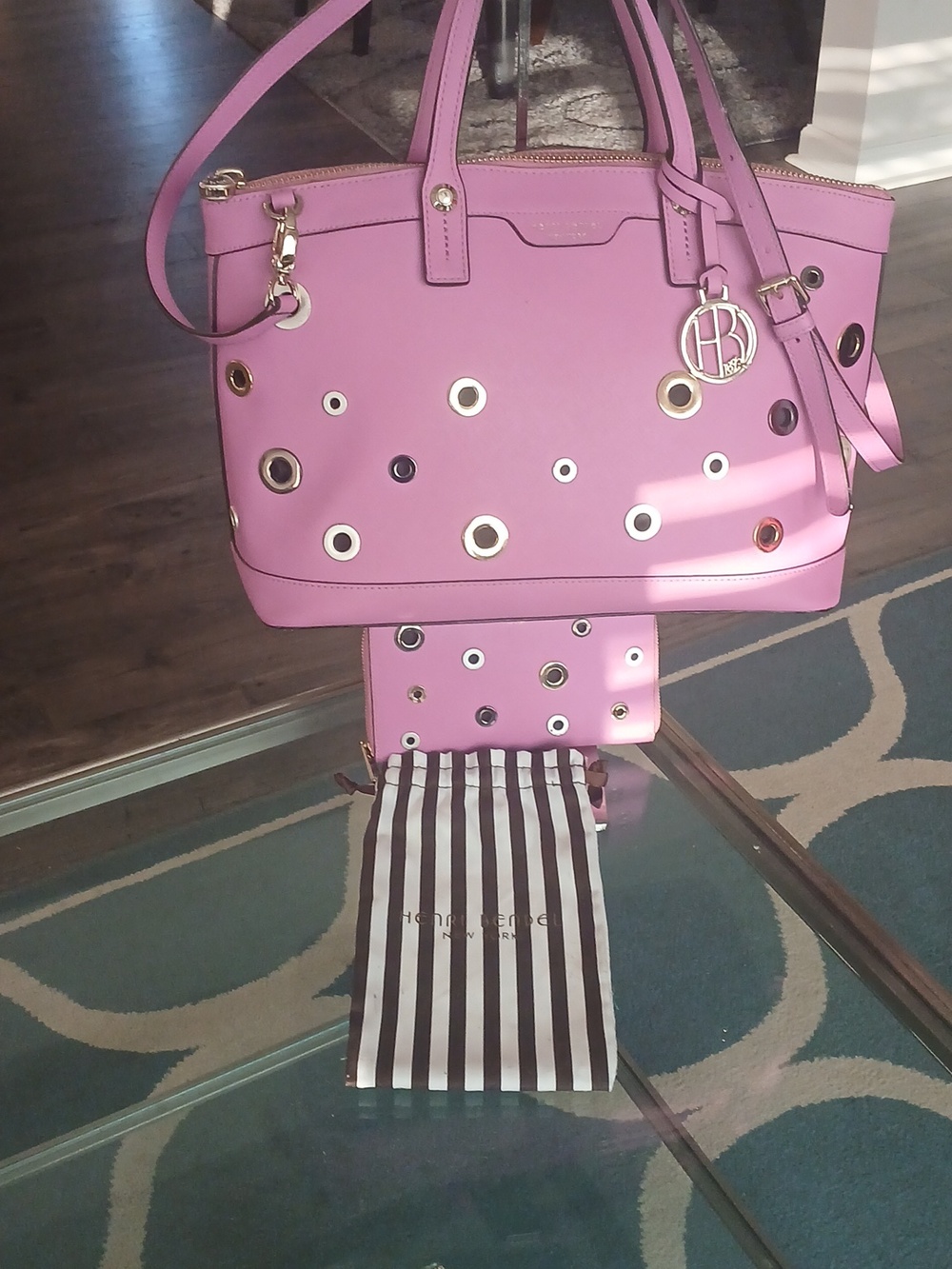 henri bendel pink grommet tote with matching wallet - Picture 2 of 16